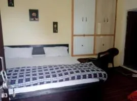 The Mountain Hills Home Stay Kasardevi