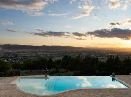 Designer Apartment Overlooking Assisi Valley