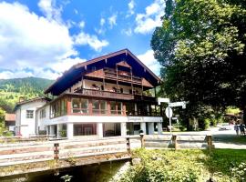 Hotel garni Königslinde - Wandern, Radeln, Skifahren & Genießen，位于贝里斯泽尔的酒店