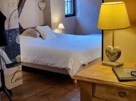 La Tour de la Chapelle - Parking privé