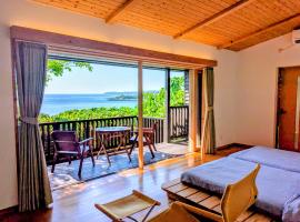 Villa SACHIIBARU 浜辺の茶屋 の 宿，位于南城的酒店