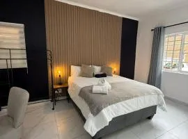 Tambo Touchdown Suites