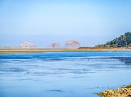 Netarts Bungalow，位于Netarts的酒店