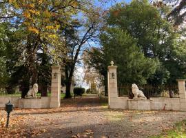 Orangerie du Château Marith - Tonneins Aiguillon Marmande - Séjour touristique et Soirée étape，位于Clairac的酒店