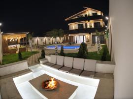 Davos Hotel，位于Pʼarakʼar的酒店