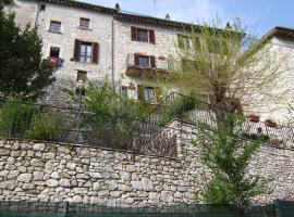 Il Castello sul Lago，位于Arrone的酒店