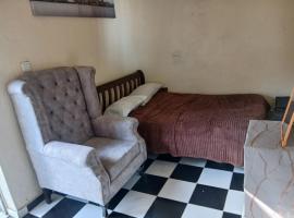 Lions Gate Kisamis Guest House，位于Kiserian的酒店