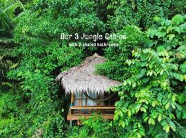 TheJungleGuide - Lodges & Treks，位于武吉拉旺的酒店