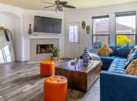 5BR BIG Home in Tomball, Game Room 10 pax