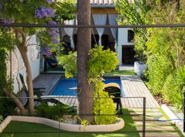 卡萨哥马度假屋，位于塞尔瓦的酒店