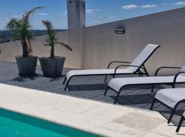 PARANA Parque y CPC，位于巴拉那的酒店