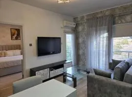 White Arches Haven by Staycom