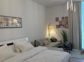 Beautiful studio at aljada community，位于沙迦的住宿