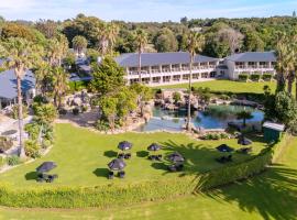 国敦大酒店&度假村 - 岛屿湾，位于派西亚的酒店