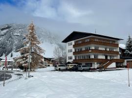 Haus Wallis by stayFritz - Ski-In Ski-Out Apartments am Arlberg，位于沃瑟姆阿尔伯格的酒店