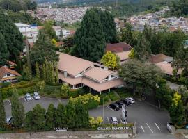 Hotel Grand Panorama Lembang，位于伦邦的酒店