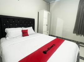 RedDoorz at Mamiric Guest House Syariah，位于Grogol的酒店