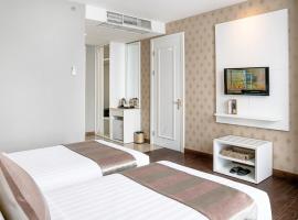 德颇萨维罗酒店，位于德波的酒店