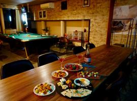 ザホテル湯沢スターダスト，位于汤泽町的青旅