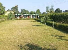 Entire Farm house in Jim Corbett with staff and cook