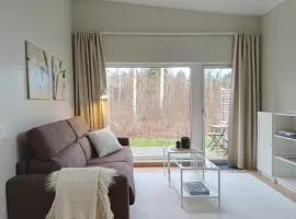 Gästhus med parkering & avskilt läge