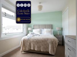 3 BDR House By Caledonia Luxe Stays Short Lets & Serviced Accommodation Grangemouth，位于格兰奇茅斯的酒店