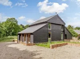 Colemans Farm Barn- Unique, Rustic & Peaceful Barn - Essex countryside