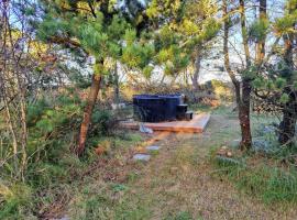 Hyggeligt Sommerhus Tæt På Thy Nationalpark，位于克利特默勒的酒店