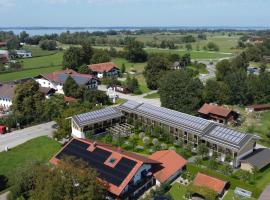 Das Exter - modernes Self Check-in Hotel am Chiemsee，位于于贝尔塞的酒店