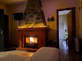 Villa Calatrue - Tabernas，位于塔韦尔纳斯的酒店