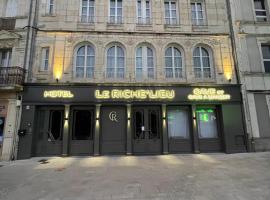 Hôtel Le Riche'Lieu，位于吕松的酒店