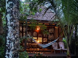 Playa Pikua Ecolodge，位于Guachaca的酒店