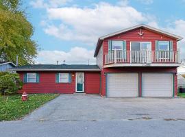 Catch on the Canal - Waterfront Getaway Near Casino, Dining & Entertainment，位于Standish的酒店