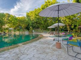 GHL埃尔蓬特酒店俱乐部，位于吉拉尔多特的酒店