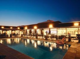 兰斯塔基诺富特酒店，位于兰斯的酒店