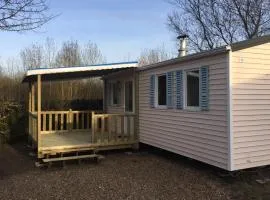 Mobil-home confortable avec terrasse - API-1-52-1100