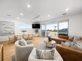 BlueBelles - Coastal Chic Overlooking Maslin Beach