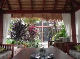 森林小屋：巴厘风情酒店
