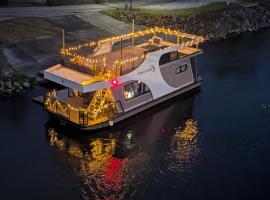 Hausboot bei Passau，位于Windorf的酒店