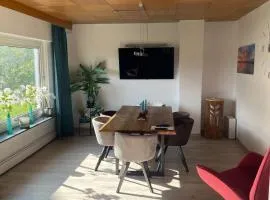Stilvolle 90qm Wohnung mit Wintergarten
