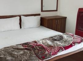 Hotel Trilochan，位于Sehore的酒店