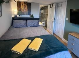 Bryn Haul Sunny Hill，位于特雷杜尔的带停车场的酒店