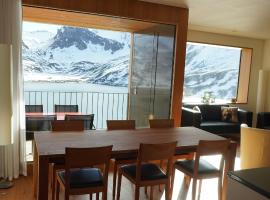 Exklusive Wohnung mit Panoramasicht auf Melchsee-Frutt，位于富如特的酒店
