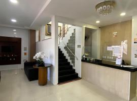 Mais Hotel Express，位于圣路易斯的酒店