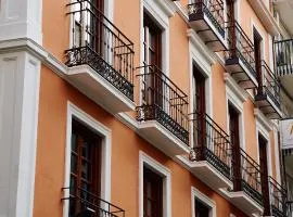 Honest Granada Hotel