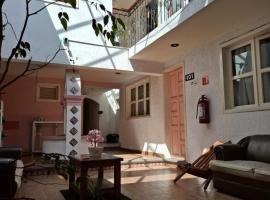 Hotel Dulce Luna，位于圣克里斯托瓦尔-德拉斯卡萨斯的酒店