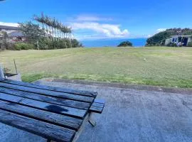 Coopers Haven- Beachfront House