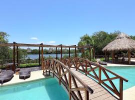 Amhara Marina Mazatlán | Departamentos boutique estilo Tulum a pasos del mar，位于马萨特兰的酒店