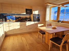 Ferienwohnungen Hipp - Bergblick und Wellness in Top Lage，位于哈尔布莱希的酒店