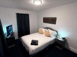 Bachi - Private Room 2 with Parking, Desk & Fast WiFi near Yale, Quinnipiac, SCSU & Hospitals，位于哈姆登的酒店